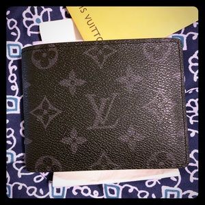 Louis Vuitton men’s wallet